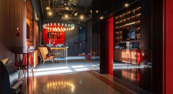 RADISSON RED HOTEL