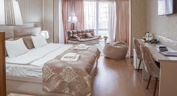 PINO VERE HOTEL
