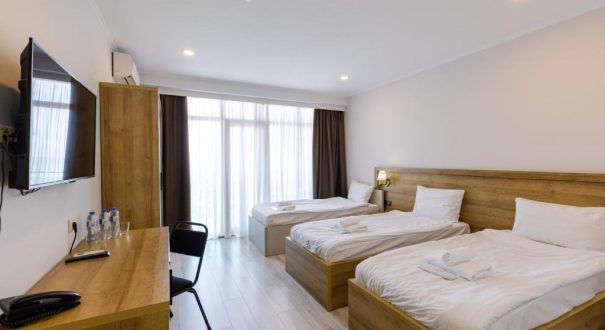 AQUA APARTMENTS HOTEL