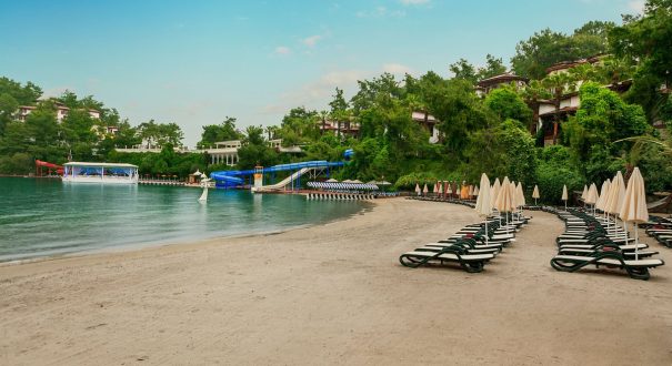 CLUB LETOONIA HOTEL