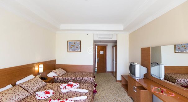 HEDEF BEACH HOTEL