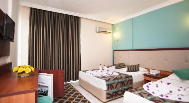 CONCORDIA CELES HOTEL