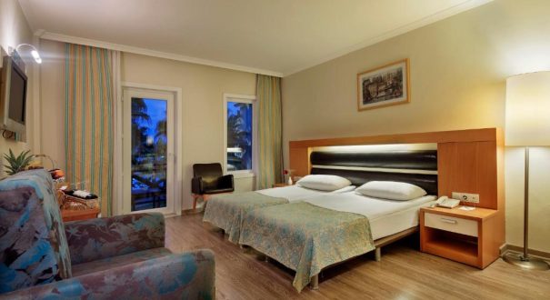 CRYSTAL FLORA HOTEL