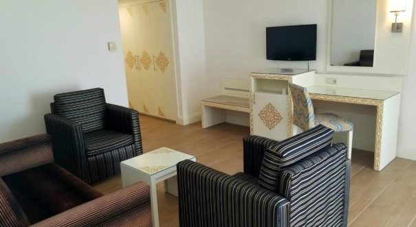CRYSTAL ADMIRAL HOTEL