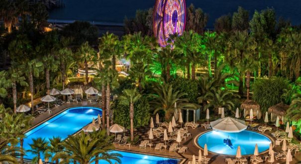 DELPHIN DELUXE HOTEL