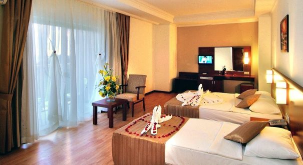 HEDEF BEACH HOTEL