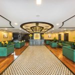 LA REGINA LEGEND HOTEL