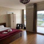 LIKE HOTEL