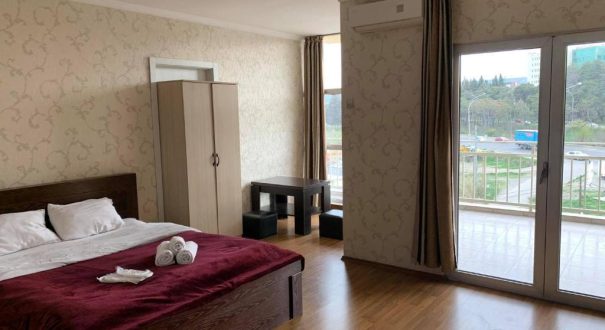 LIKE HOTEL