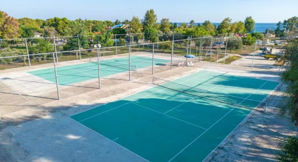 ARMAS PEMAR BEACH HOTEL