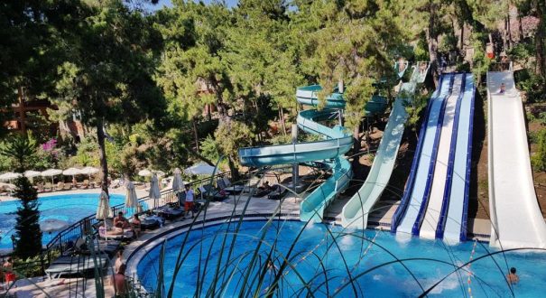 UTOPIA WORLD HOTEL