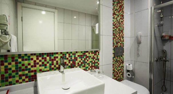 RAMADA RESORT SIDE HOTEL