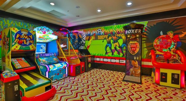 CRYSTAL FAMILY HOTEL