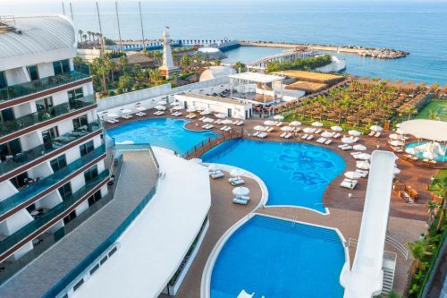 RUBI PLATINUM SIGN HOTEL