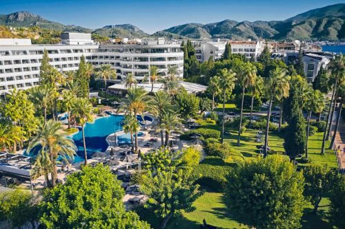 GRAND AZUR HOTEL