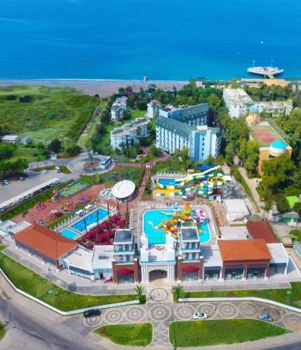 CLUB AQUA PLAZA HOTEL