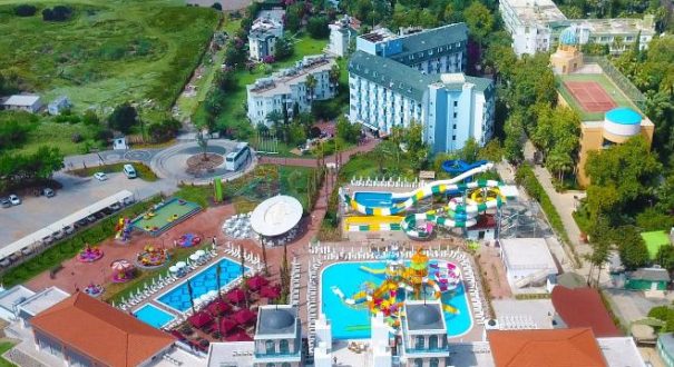 CLUB AQUA PLAZA HOTEL