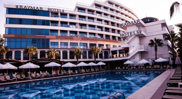 RAYMAR RESORT HOTEL