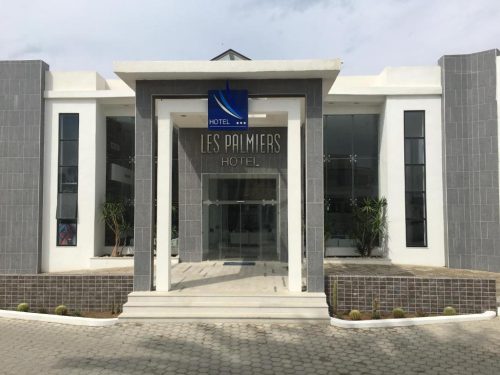 LES PALMIERS HOTEL