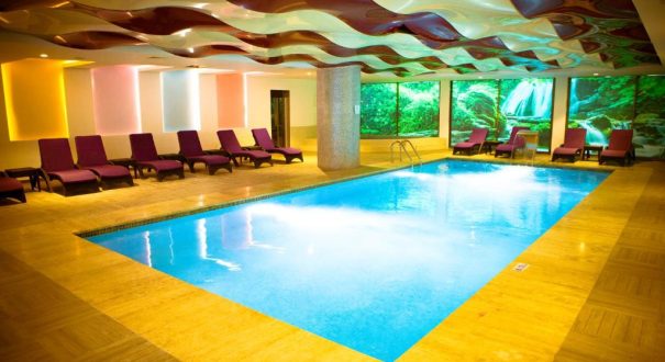 RAYMAR RESORT HOTEL