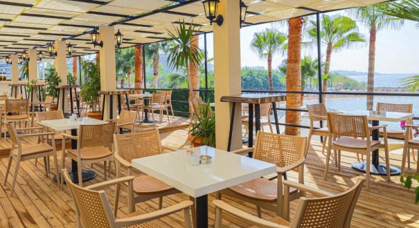 CRYSTAL LAND OF PARADISE HOTEL