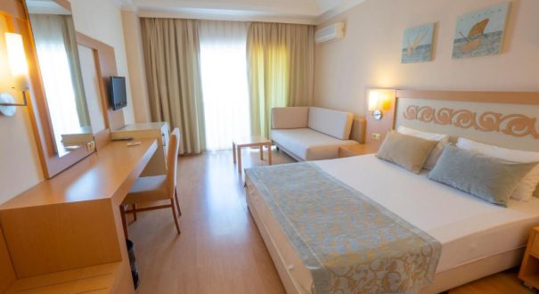 TITAN SELECT HOTEL