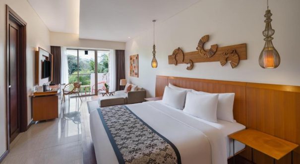 MERUSAKA NUSA DUA HOTEL