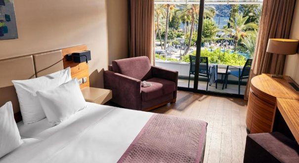 GRAND AZUR HOTEL