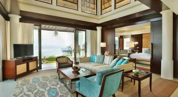 SAMABE BALI SUITES & VILLA HOTEL
