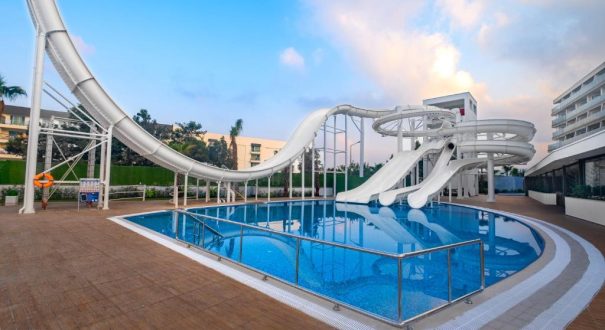 RUBI PLATINUM SIGN HOTEL