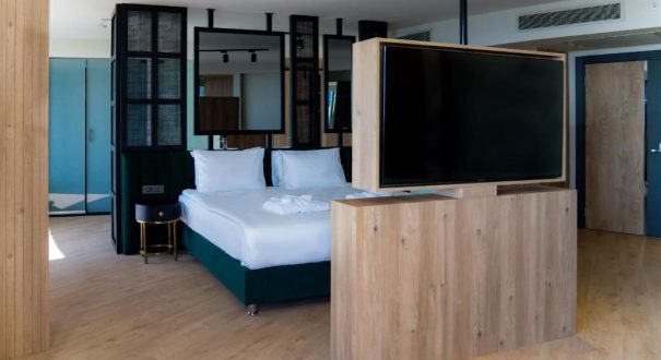 ALARCHA HOTEL