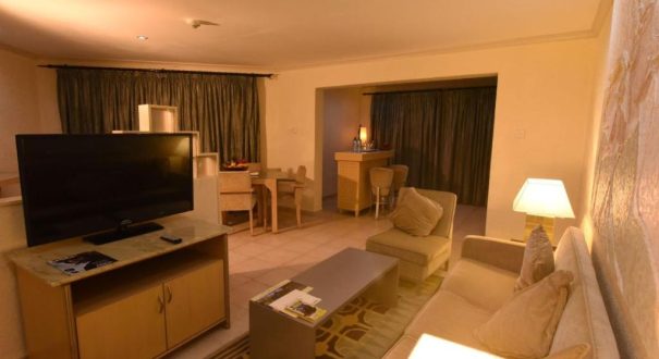 DIANI REEF BEACH RESORT HOTEL