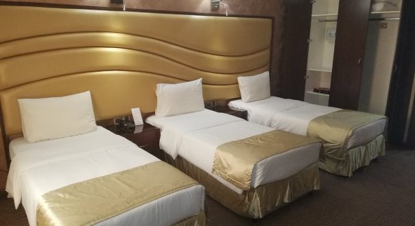 KINGS PARK HOTEL