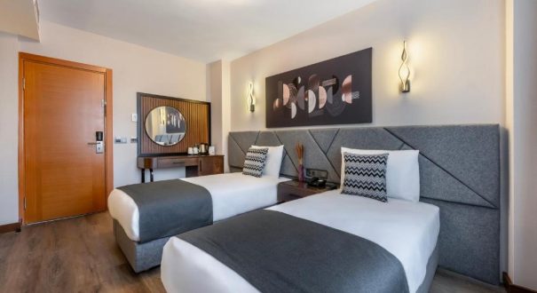 BRISTOL HOTEL