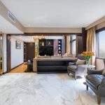 HYATT REGENCY GALLERIA RESIDENCE HOTEL