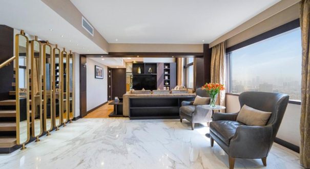 HYATT REGENCY GALLERIA RESIDENCE HOTEL