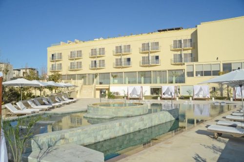 E-HOTEL LARNACA RESORT HOTEL