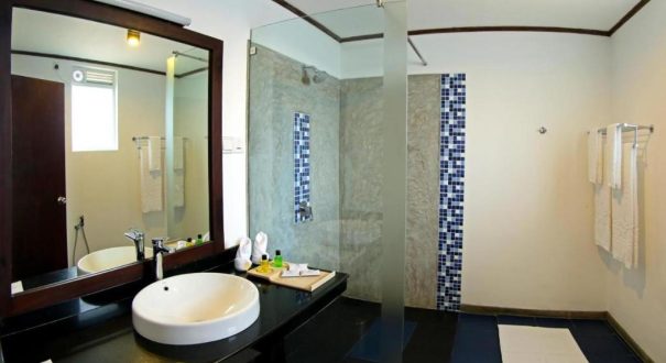 RATHNA BEACH RESORT HOTEL