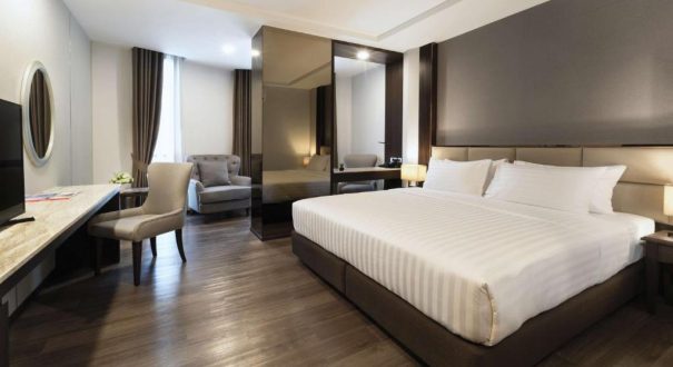 SURE STAY PLUS HOTEL
