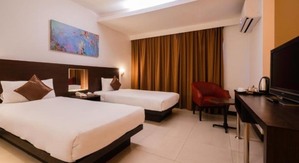 BARON BEACH HOTEL
