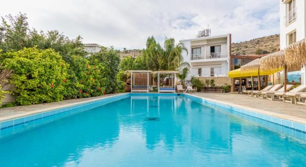 ANTONIS G APARTMENT HOTEL