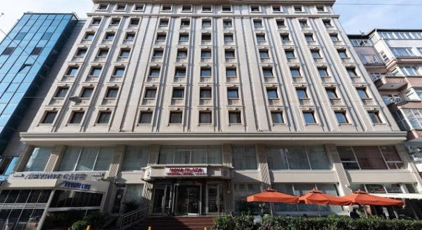 NOVA PLAZA CRYSTAL HOTEL