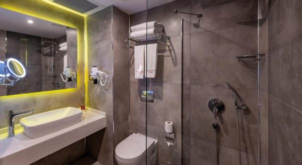 NOVA PLAZA CRYSTAL HOTEL