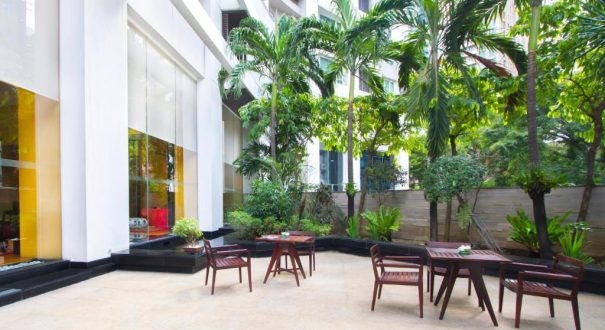 URBANA LANGSUAN HOTEL