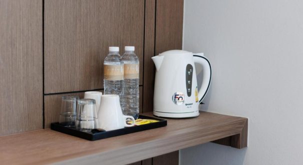 PURE ELEVEN HOTEL