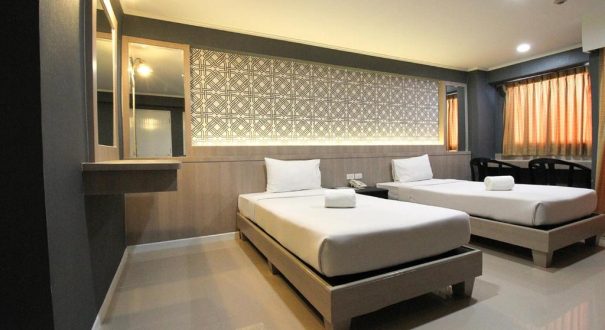 CONVENIENT PARK HOTEL