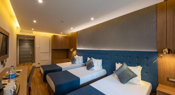 NOVA PLAZA CRYSTAL HOTEL