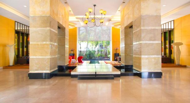 URBANA LANGSUAN HOTEL