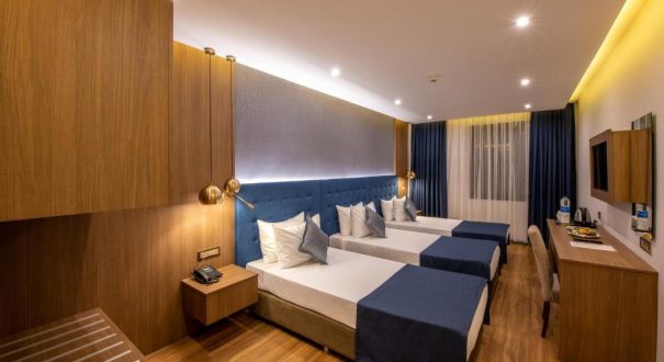 NOVA PLAZA CRYSTAL HOTEL