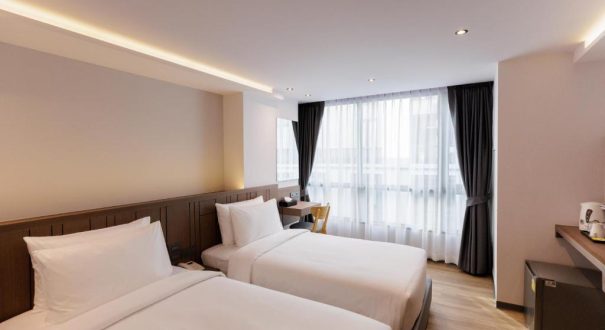 PURE ELEVEN HOTEL